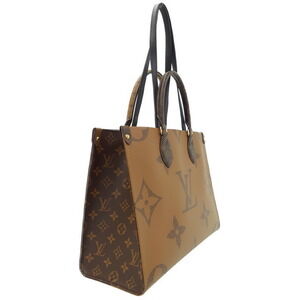 Louis Vuitton Bag Go the Monogram On Giant